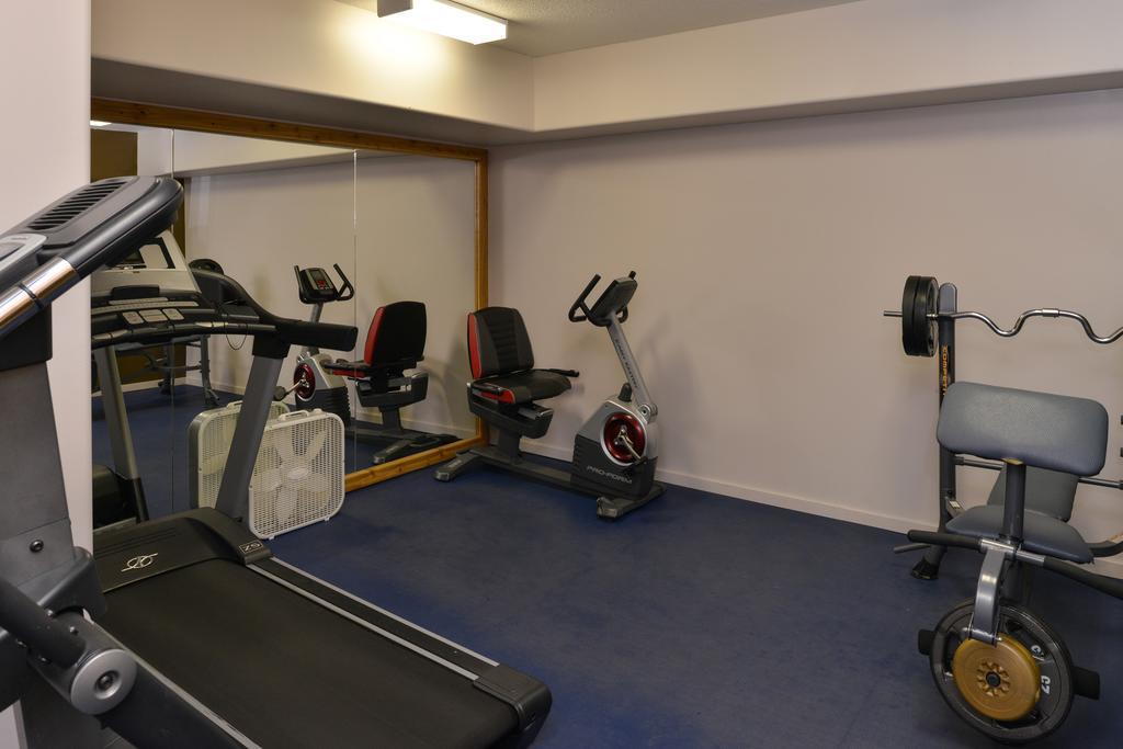 Canadas Best Value Inn Valemount Exteriör bild
