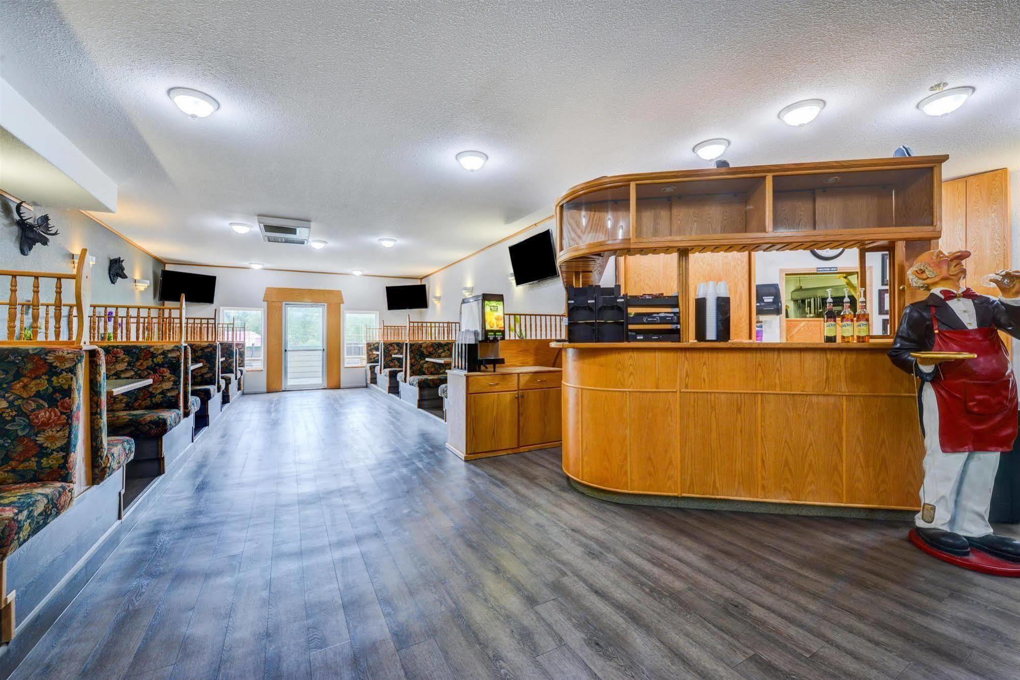 Canadas Best Value Inn Valemount Exteriör bild