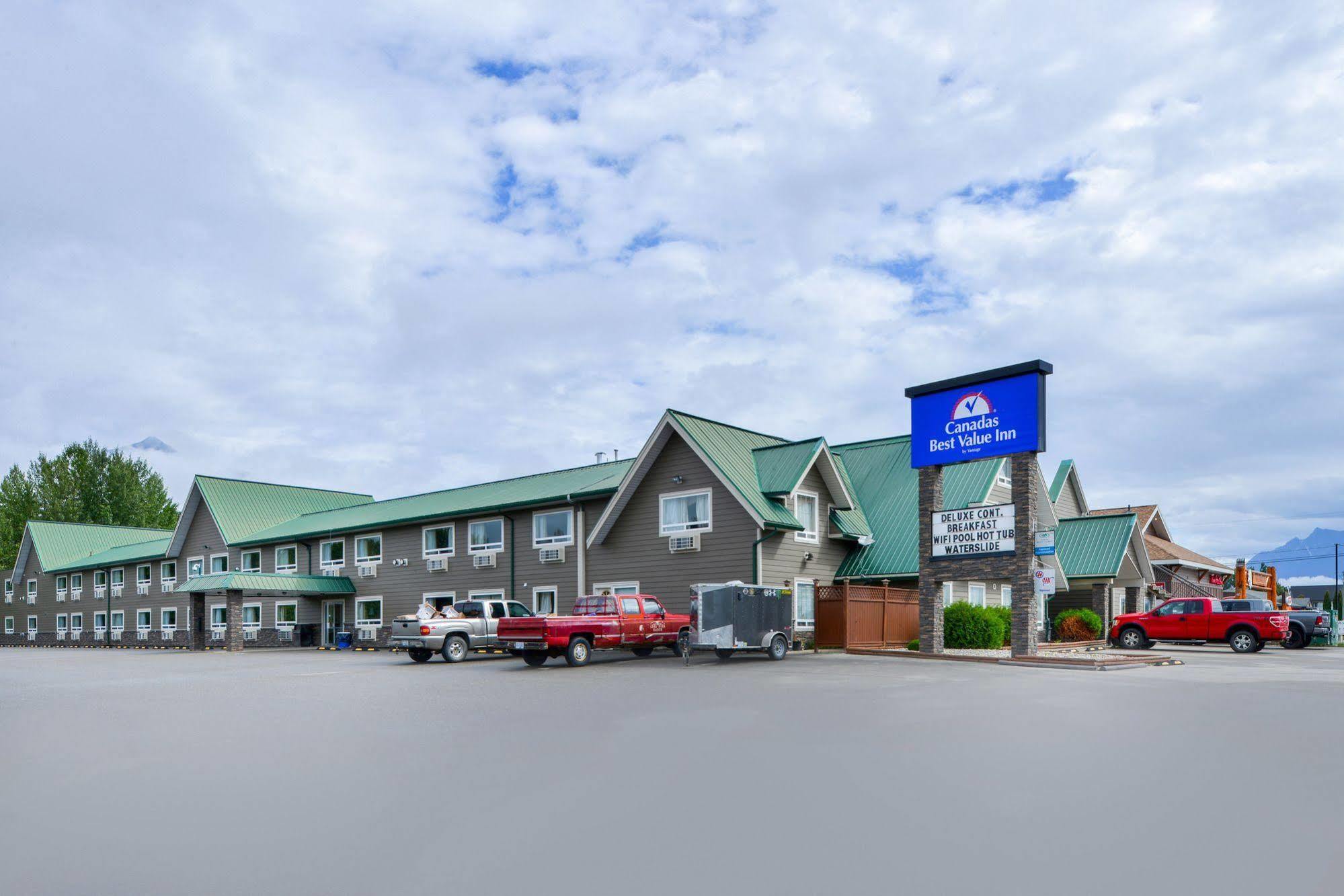Canadas Best Value Inn Valemount Exteriör bild